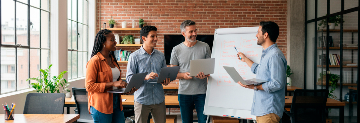 Emprendedores trabajando juntos